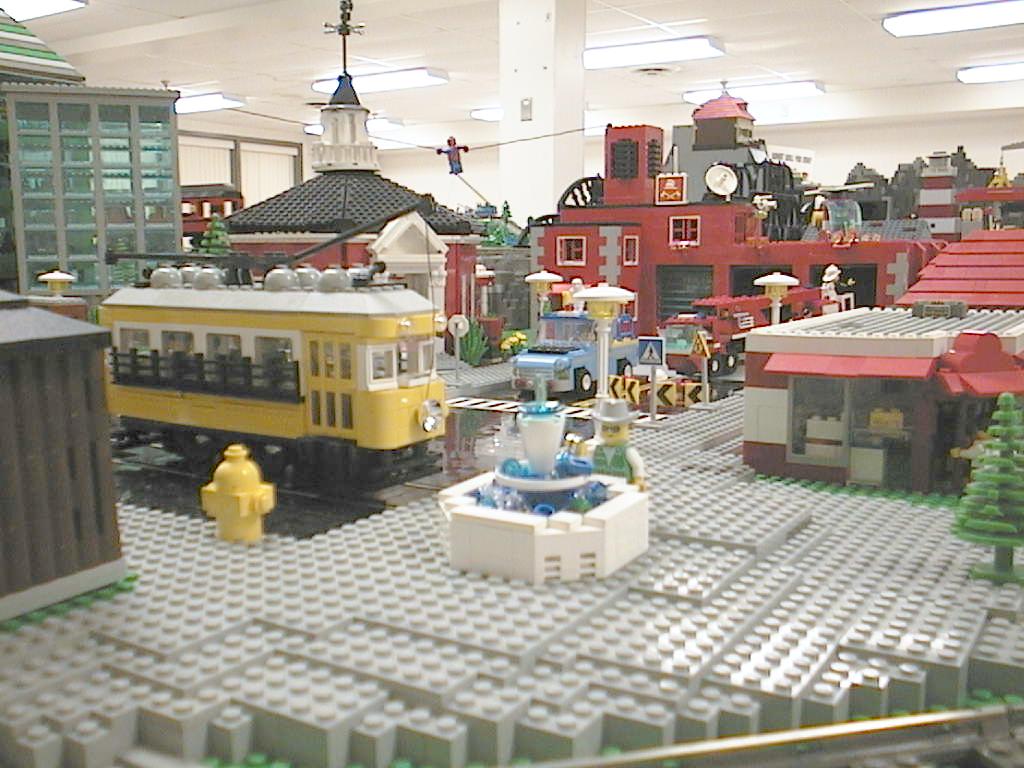 mainstreet1.jpg