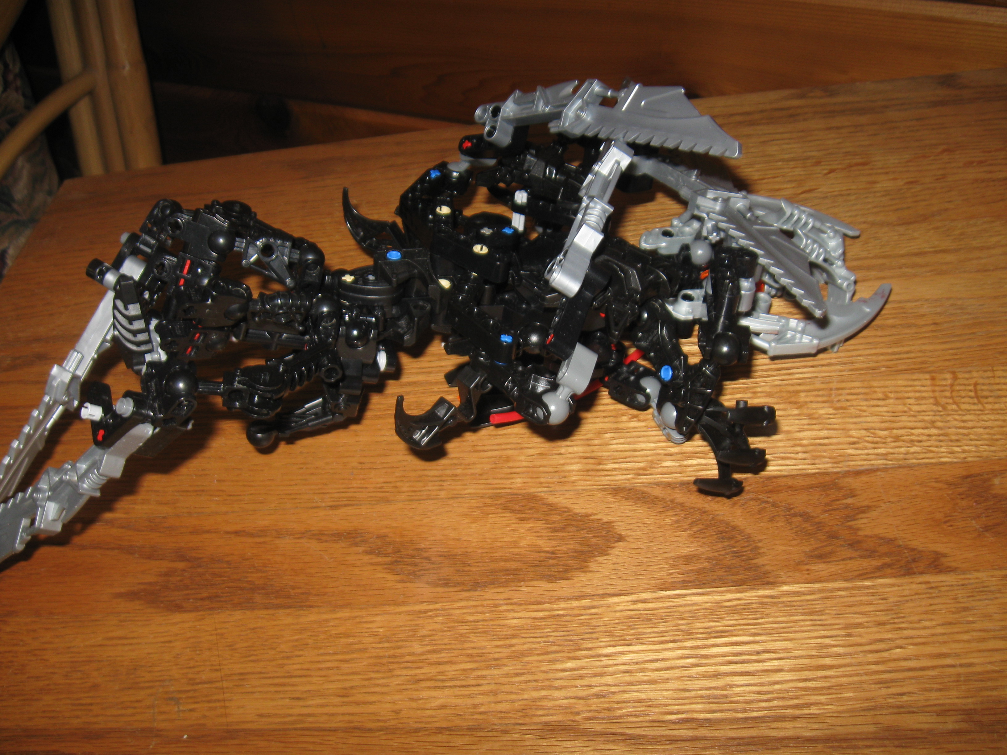 more_bionicle_stuff_027.jpg