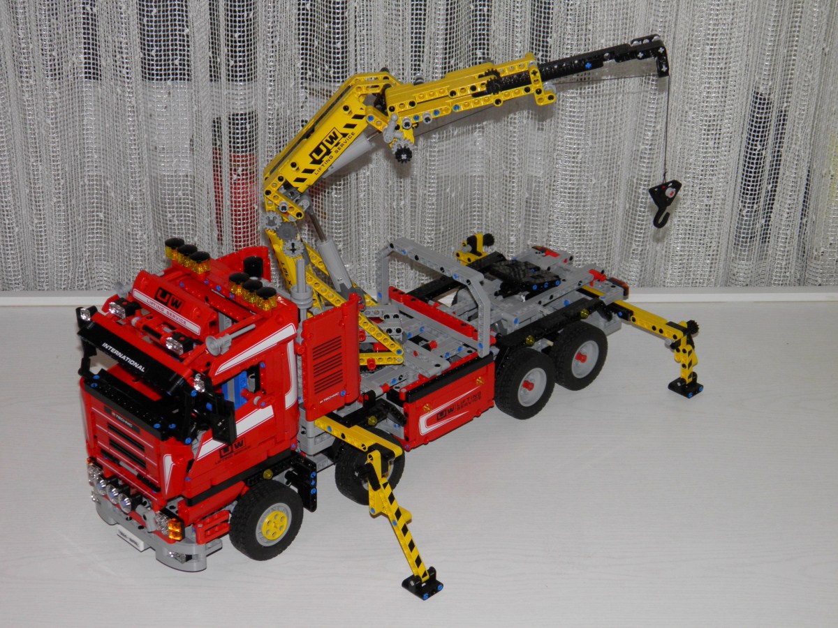 8258_front.jpg
