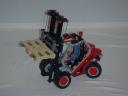 8416-Forklift