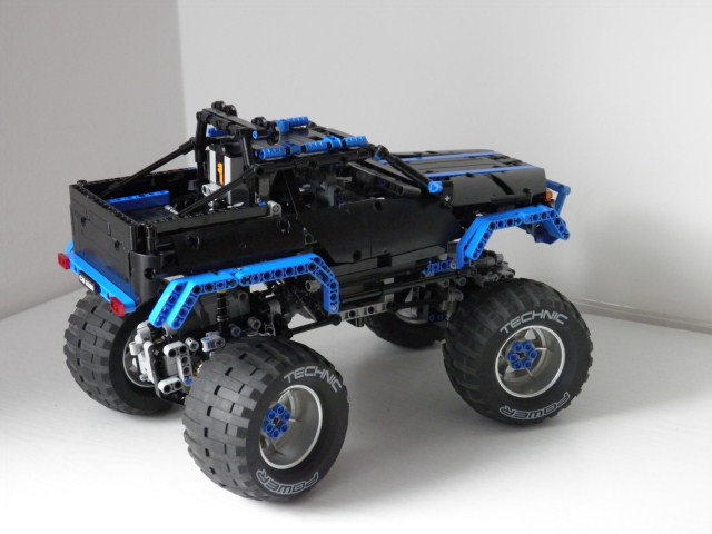 pb116138.jpg