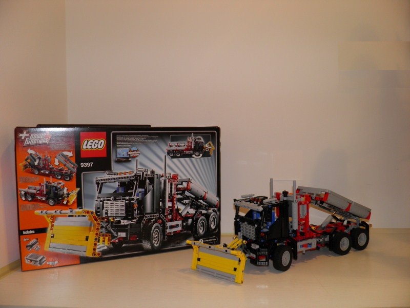 9397_b_with_box.jpg