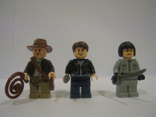 minifigs.jpg