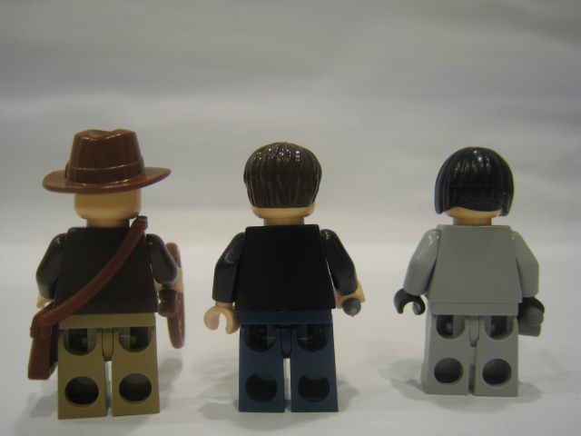 21_minifig_back.jpg