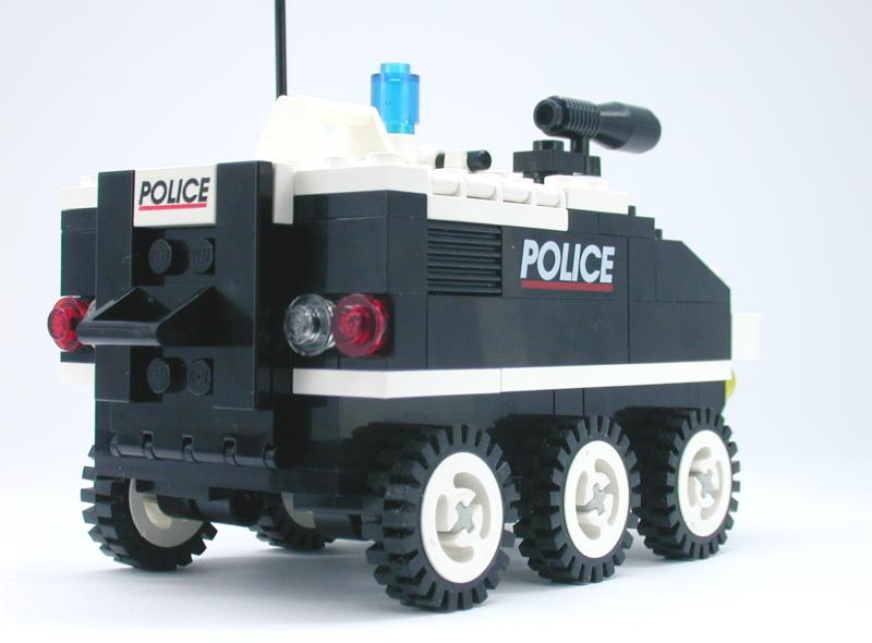 police_apc2.jpg