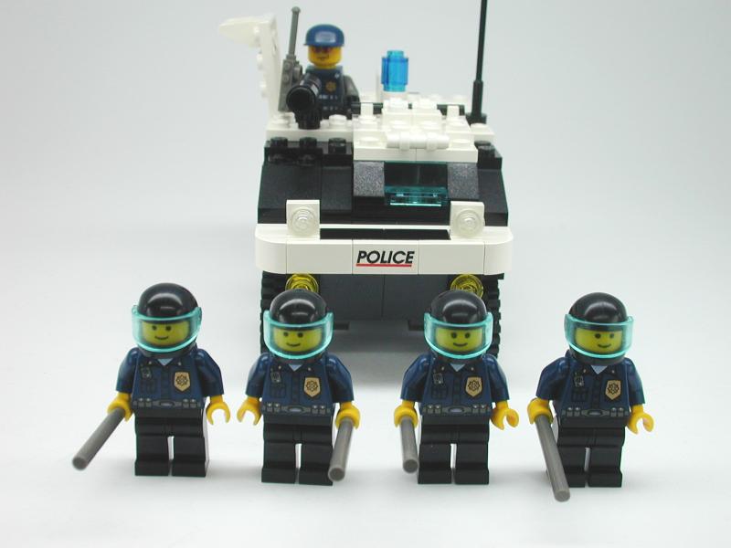 police_apc9.jpg
