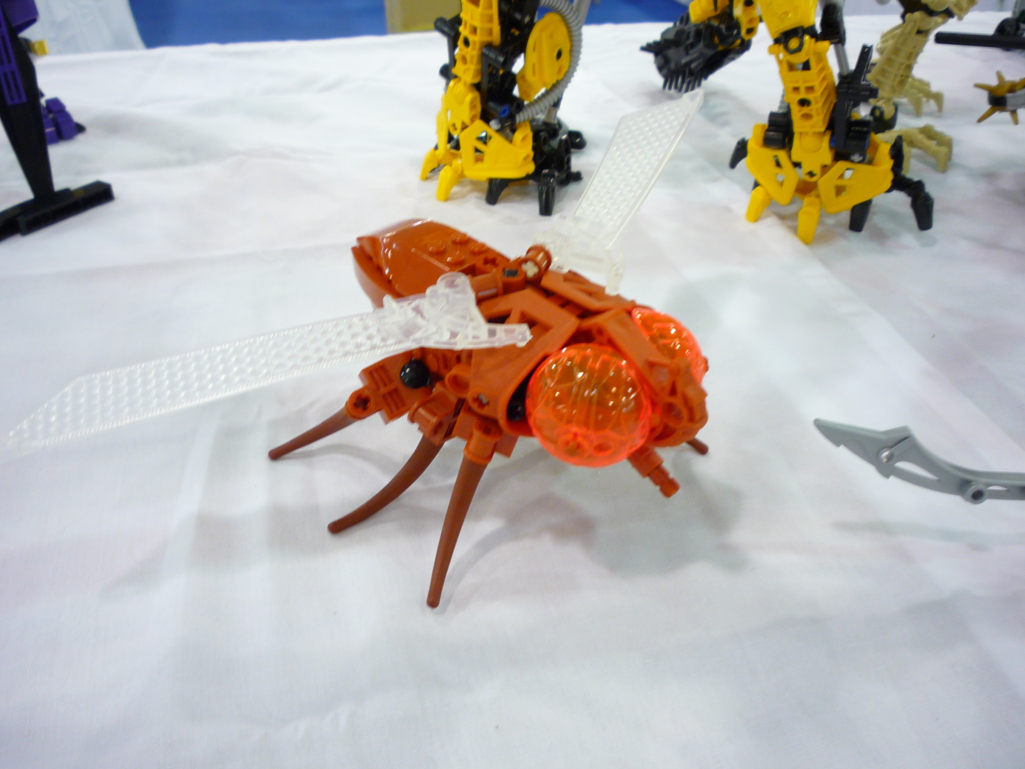 legomans_fly.jpg