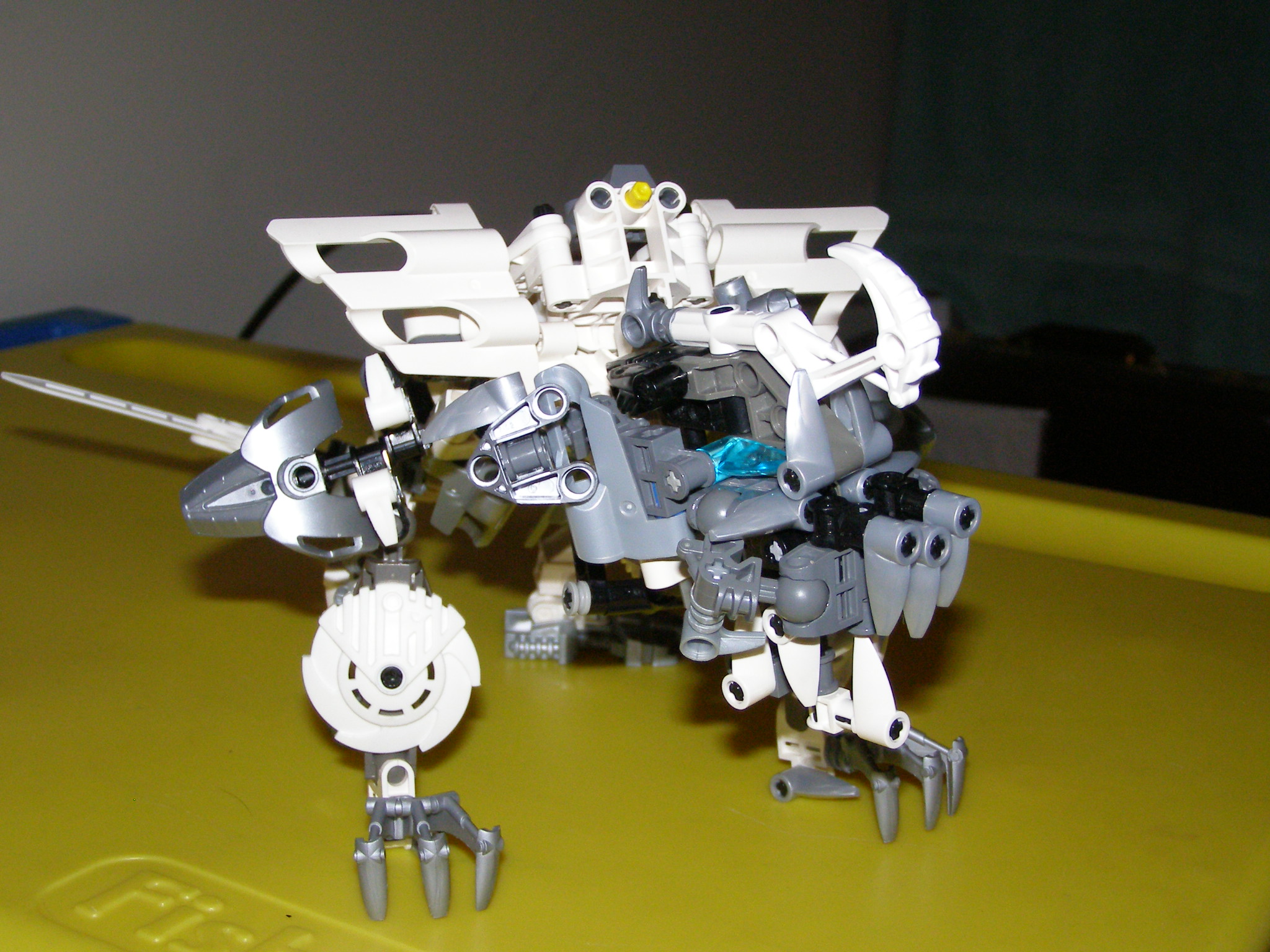pb301834.jpg