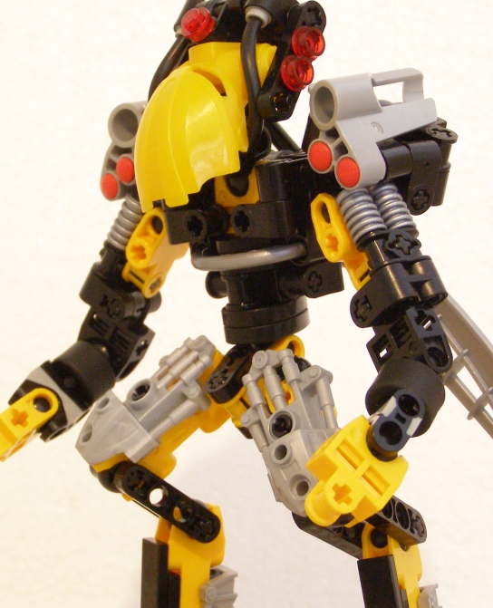 dekar_side_angle_closeup.jpg