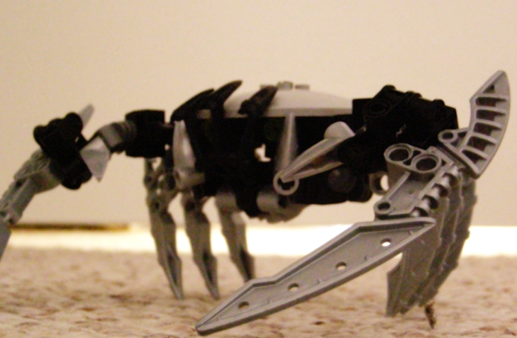 mini_robo_crab_side_angle.jpg