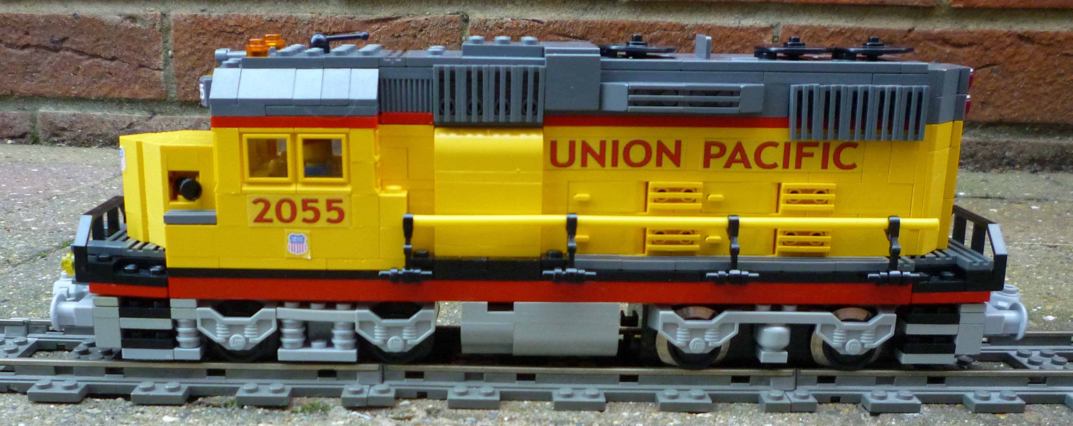 union-pacific-gp-38-5.jpg