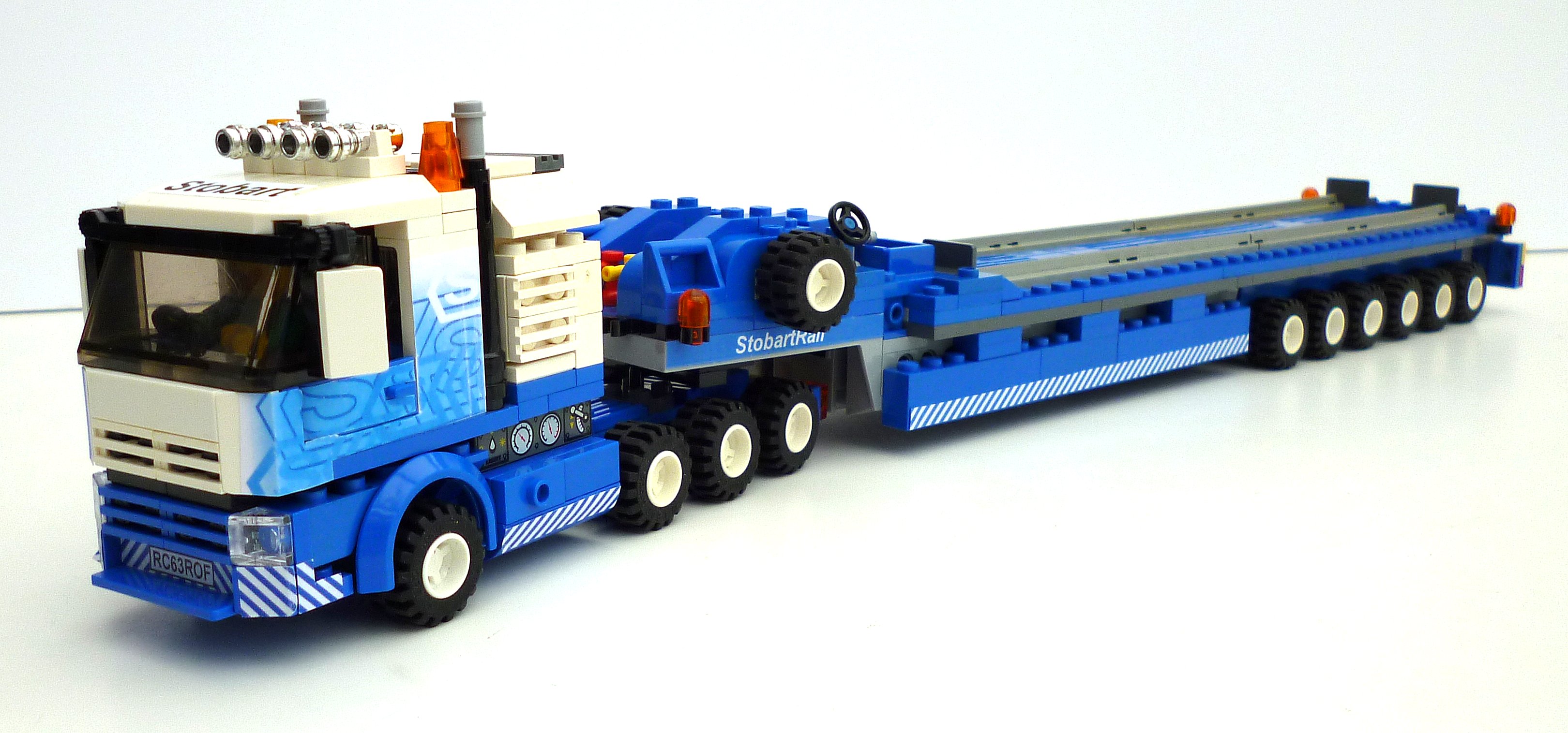 lego-stobart-rail-02.jpg