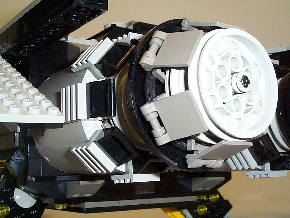 enginedetail1.jpg