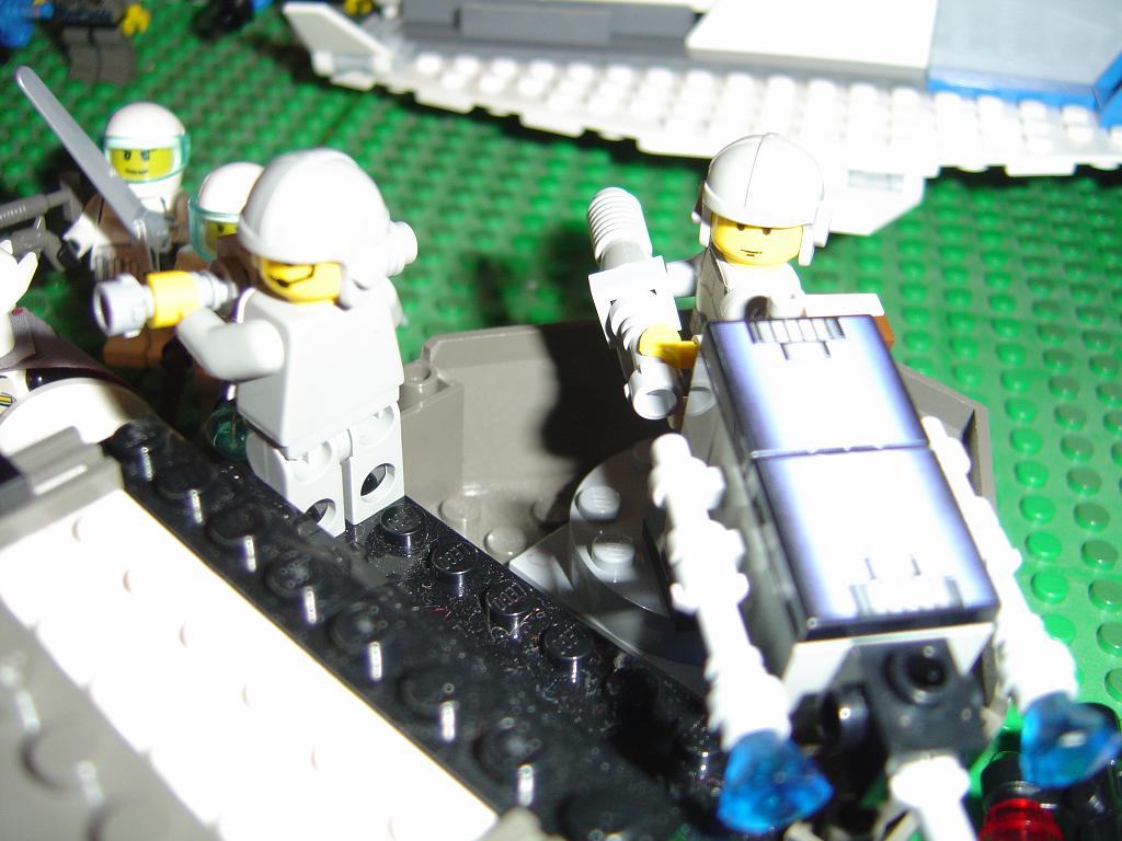 lego_space_hovertank2.jpg