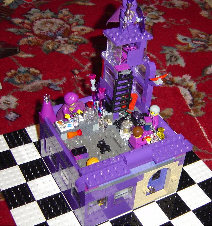 lego_space_plaudimentium_castle.jpg
