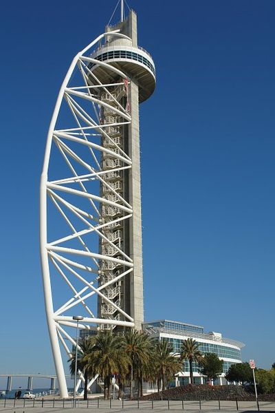 torre_vasco_da_gama_2.jpg