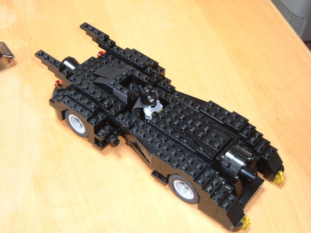 batmobile02.jpg