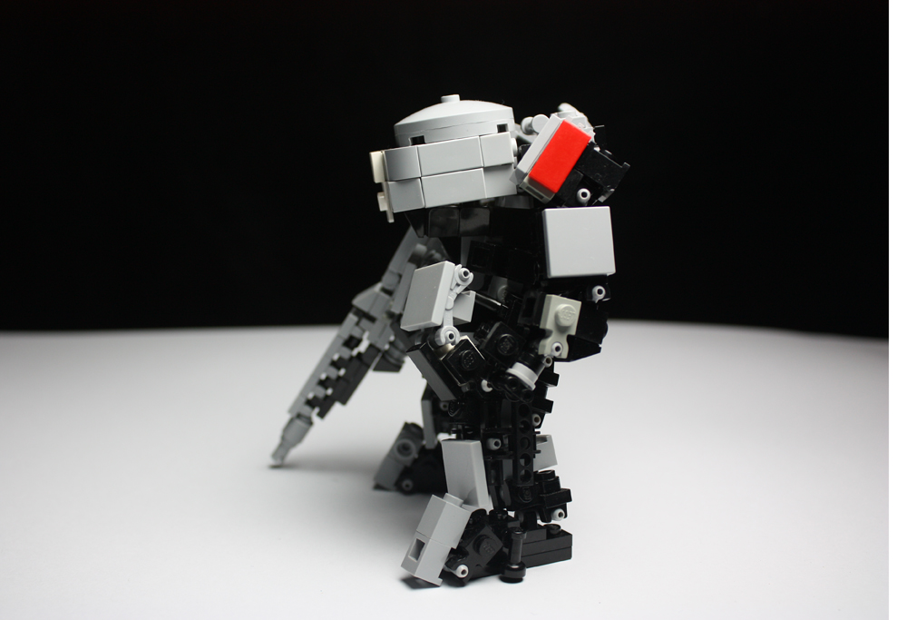 sentinel_mecha_-_left_profile.jpg