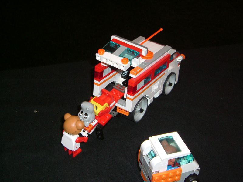 fabuland_ambulance.jpg