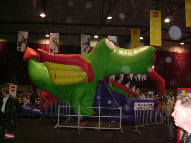 inflatabledragonslide.jpg