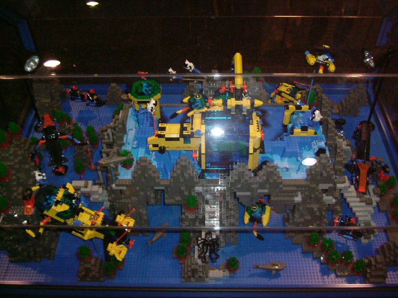 lego_display_aquazone.jpg