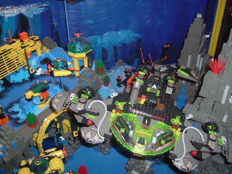 lego_display_aquazone3.jpg