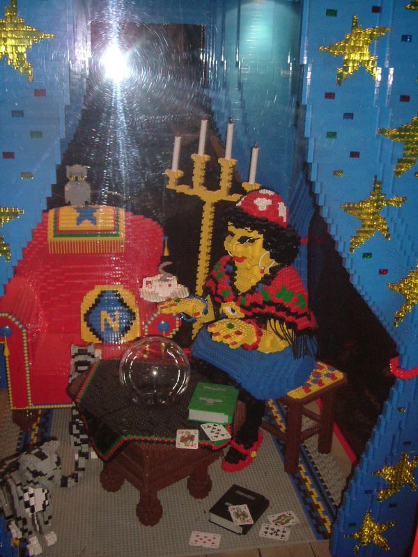 lego_fortuneteller.jpg