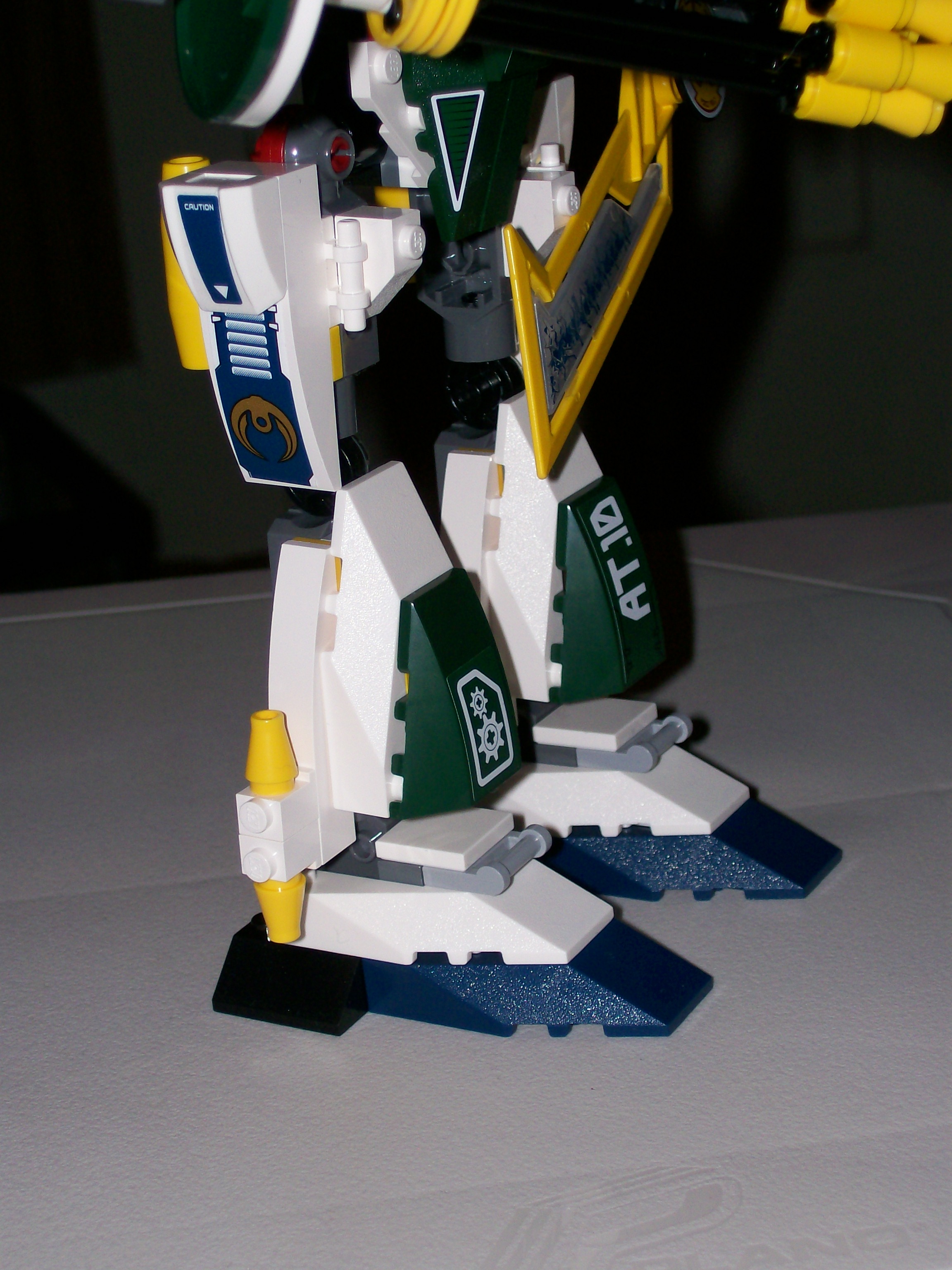 sktitan_leg.jpg
