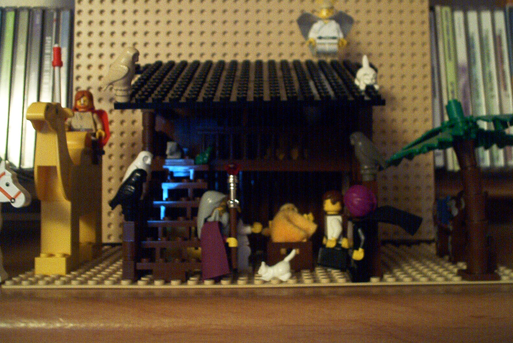 christmassetwithroof.jpg