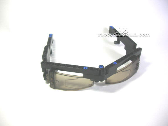 eyewear0101.jpg