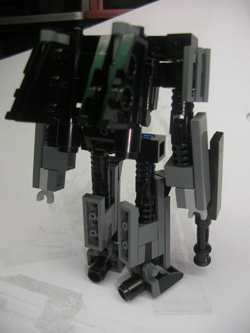 minimech0104.jpg