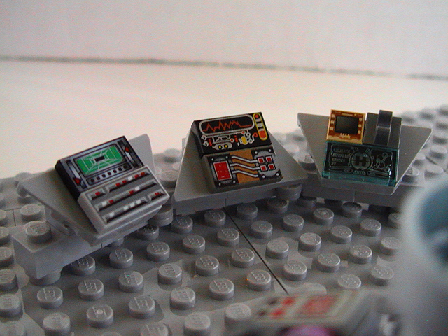 tardis_-_left_console.jpg