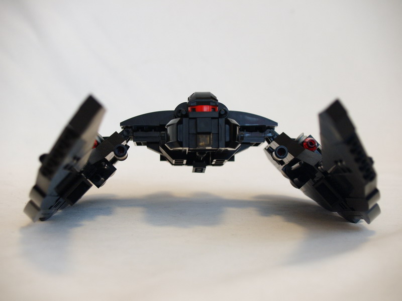 cylon-fighter-29.jpg