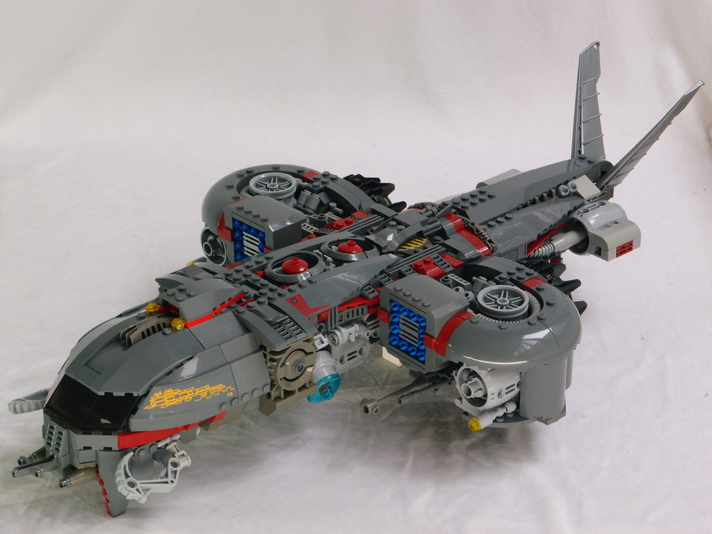 dark-shark-02.jpg