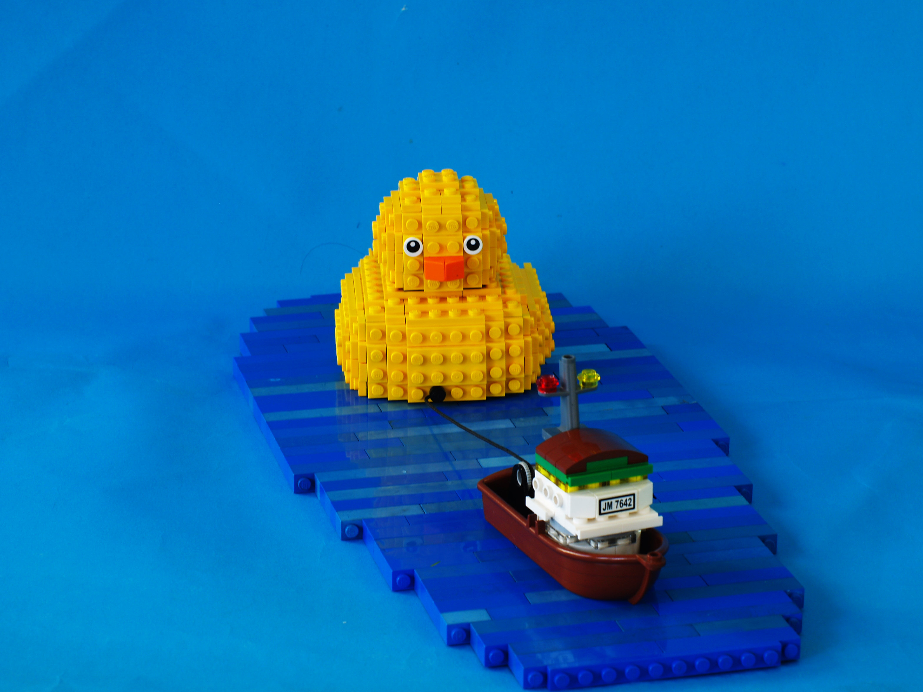 yellow-duck-02.jpg