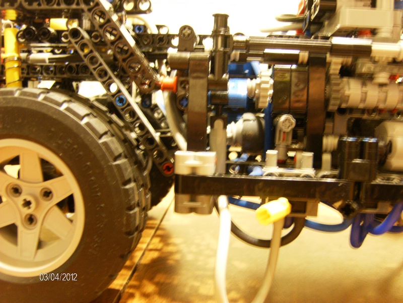 center_detail_2.jpg