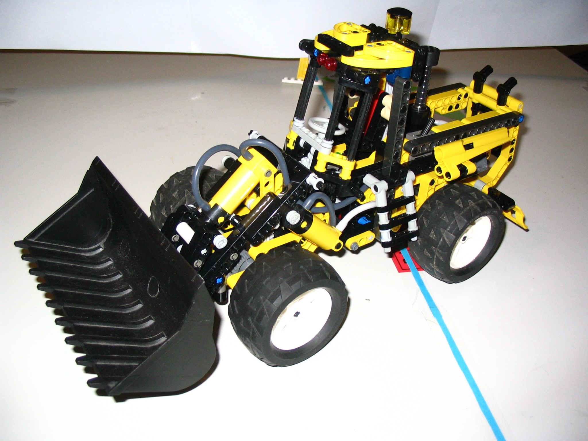 technic_bagr.jpg