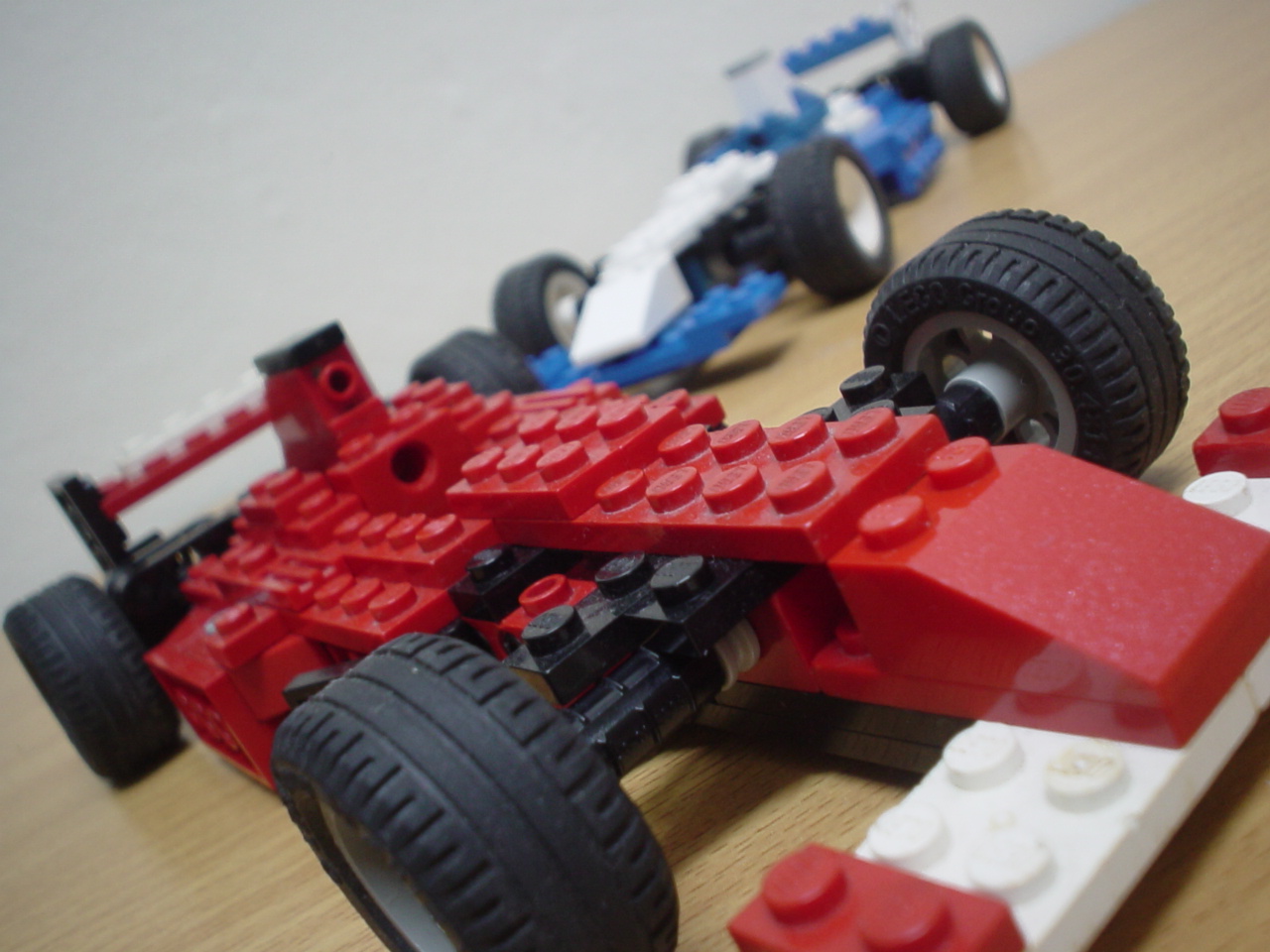 124f1cars1.jpg