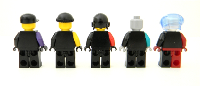 16_minifigs.jpg