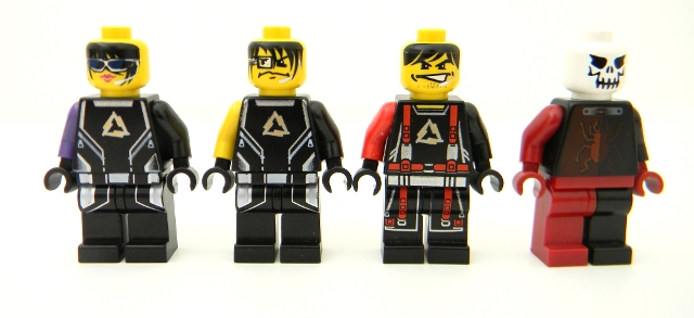 17_minifigs.jpg