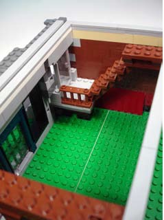 10182-03-brickjournal7_31_3.jpg