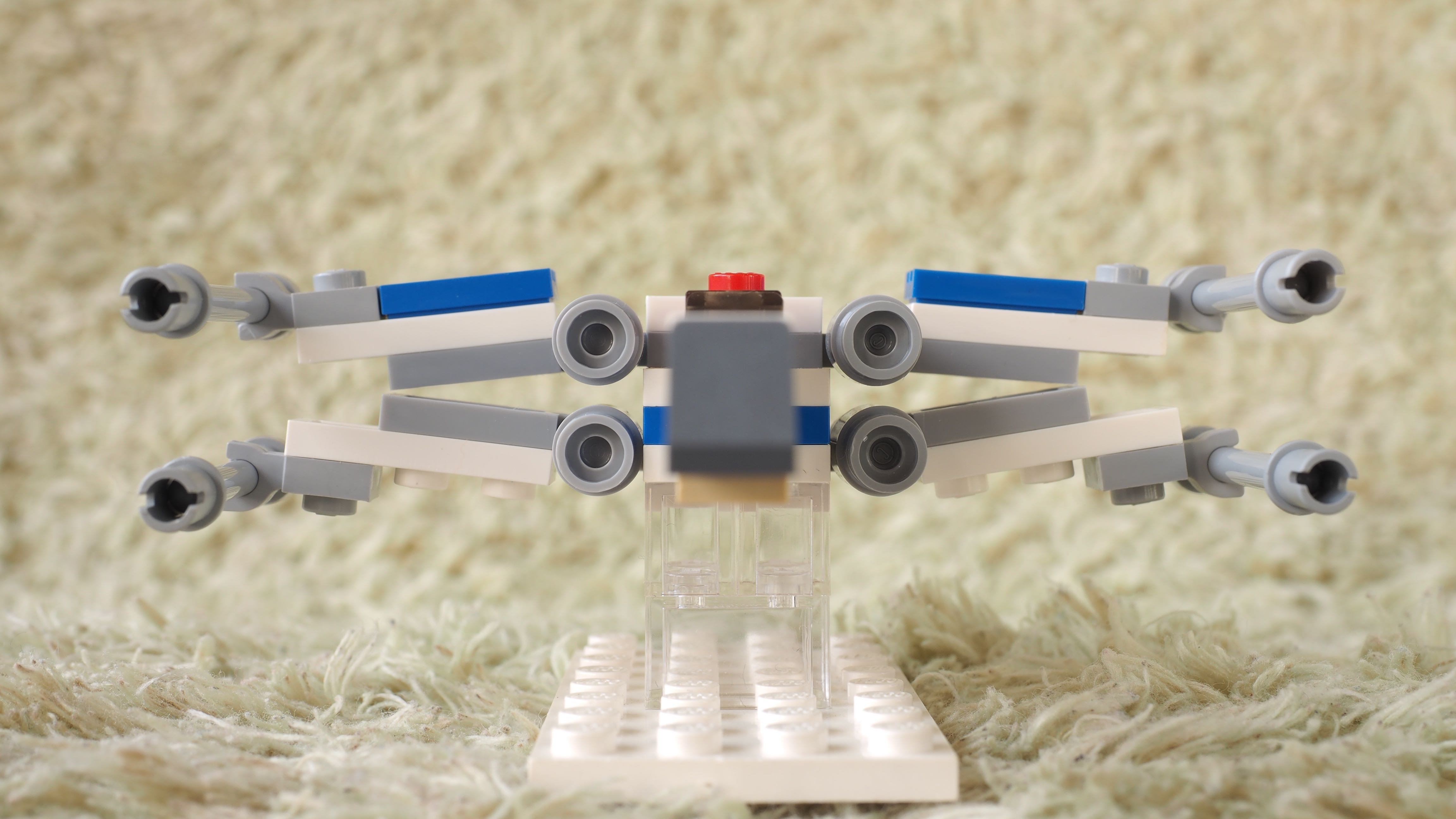 x-wingfighter_ep7_mini_01.jpg