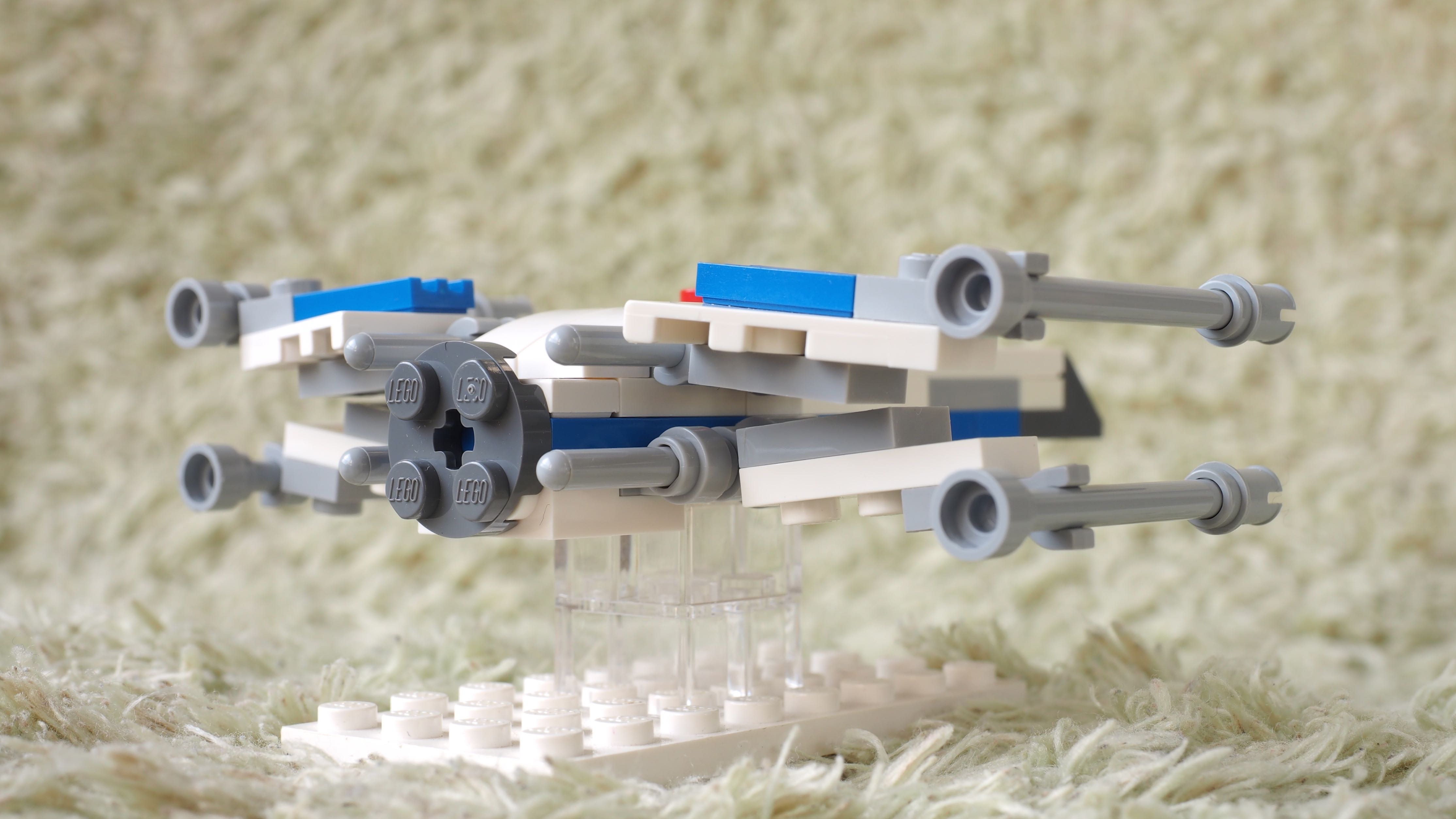 x-wingfighter_ep7_mini_05.jpg