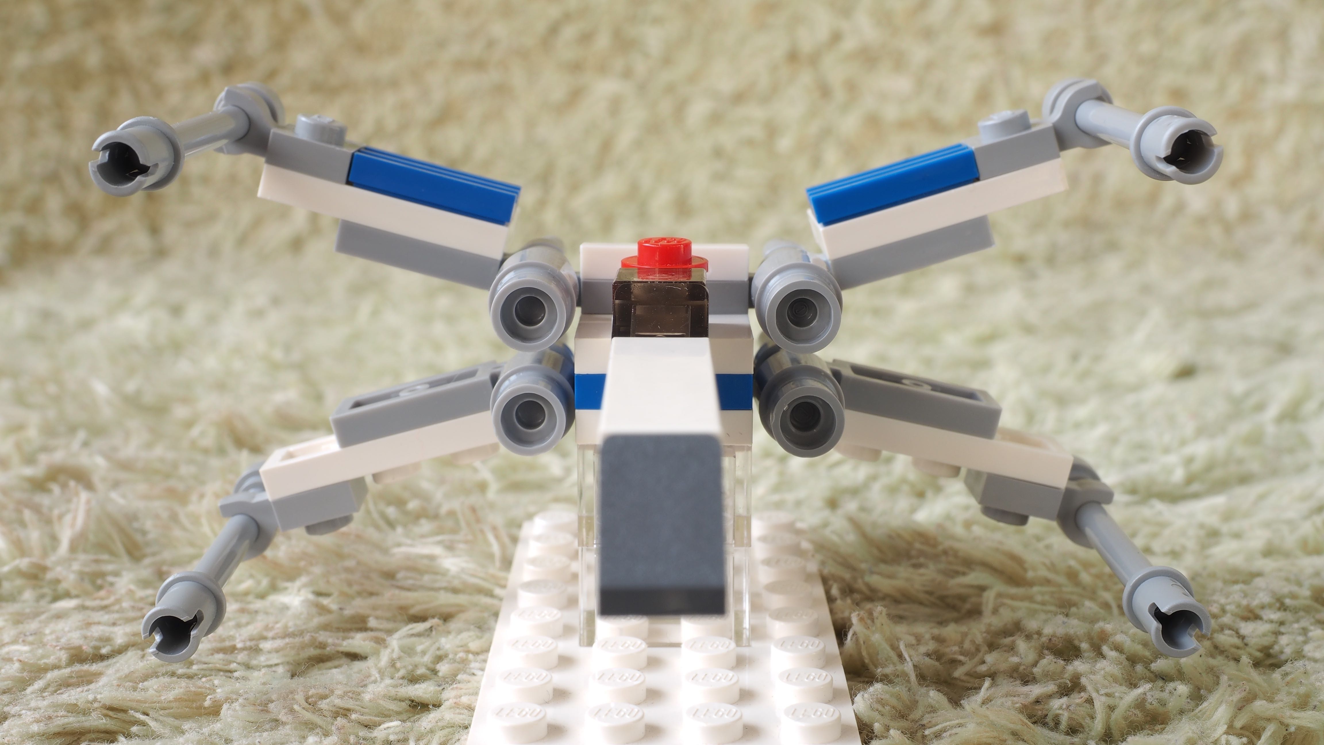 x-wingfighter_ep7_mini_09.jpg