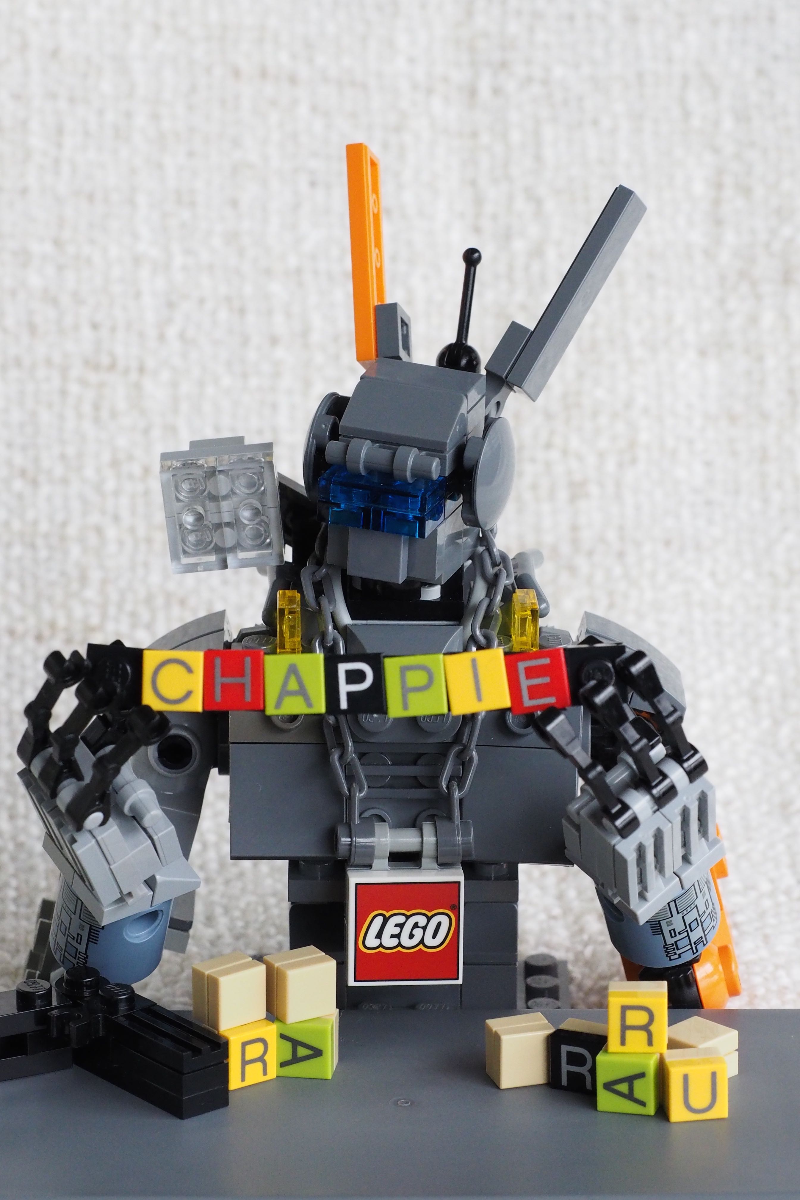 lego_chappie_01.jpg