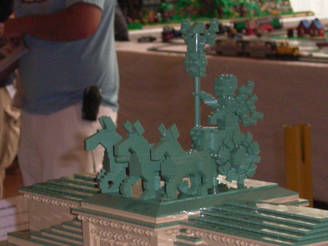 quadriga-bauch-dominik.jpg
