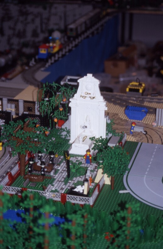 tsl2004-08.jpg