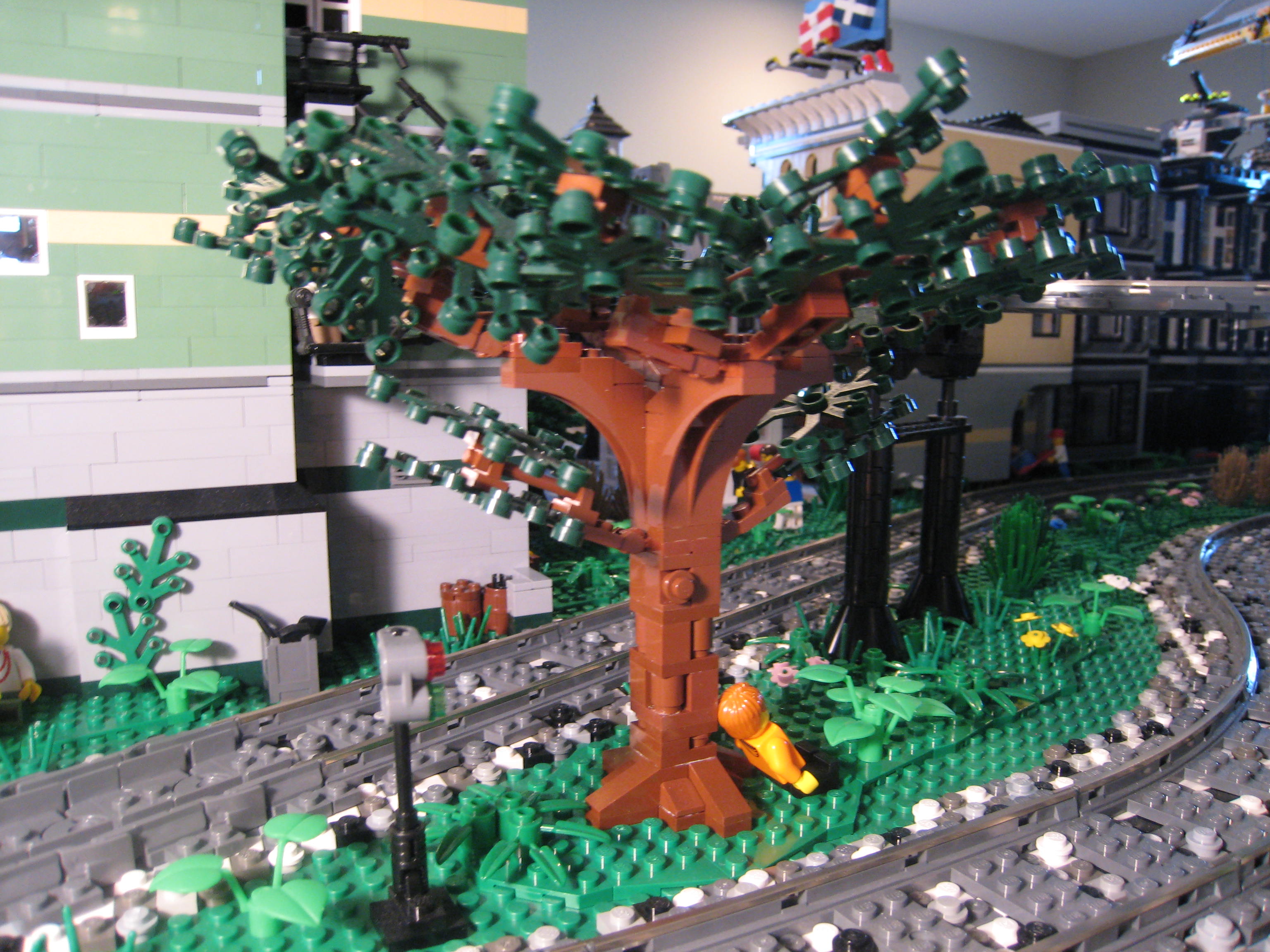 tree_2_02_display.jpg