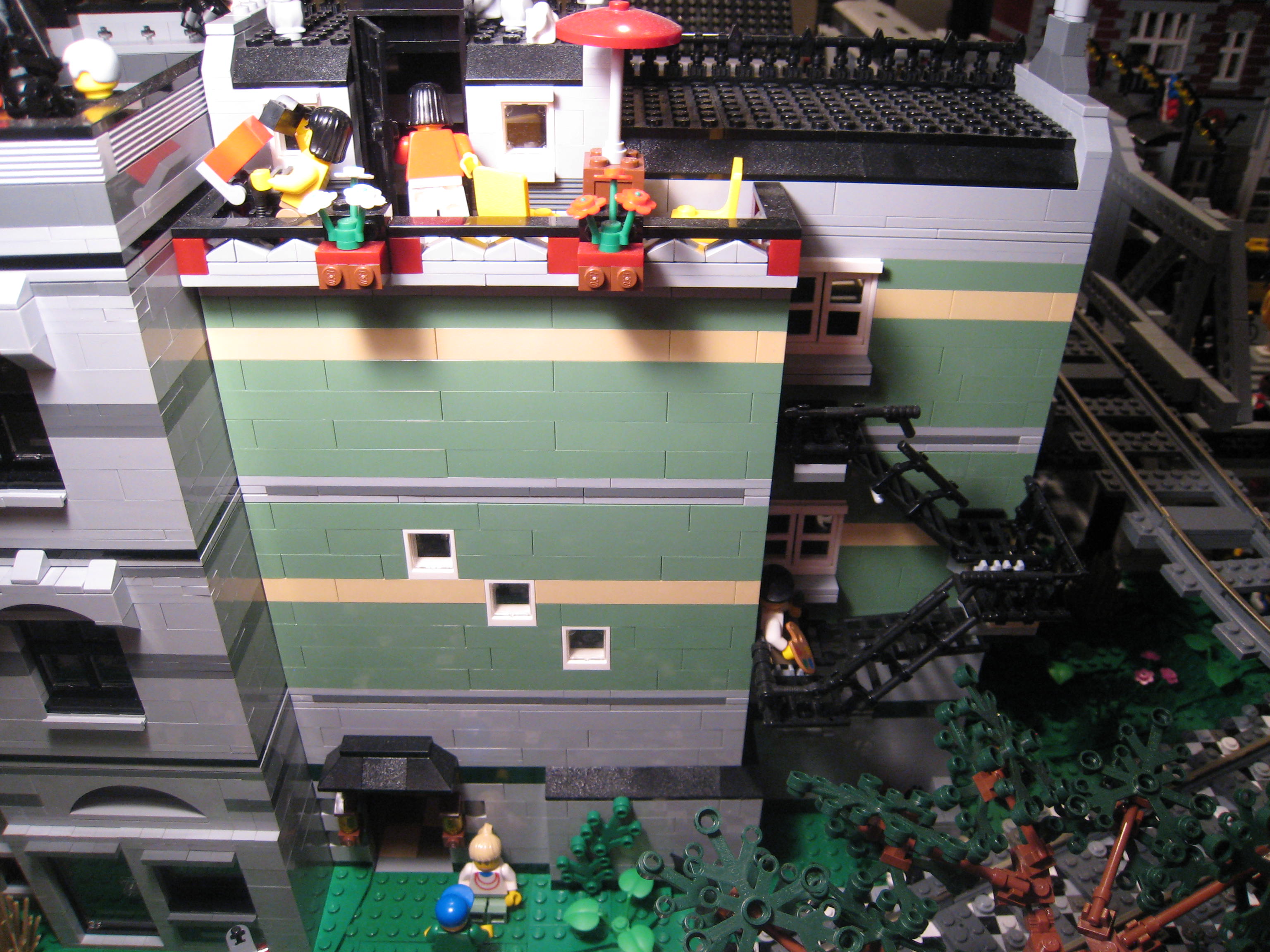 green_grocer_02_display.jpg