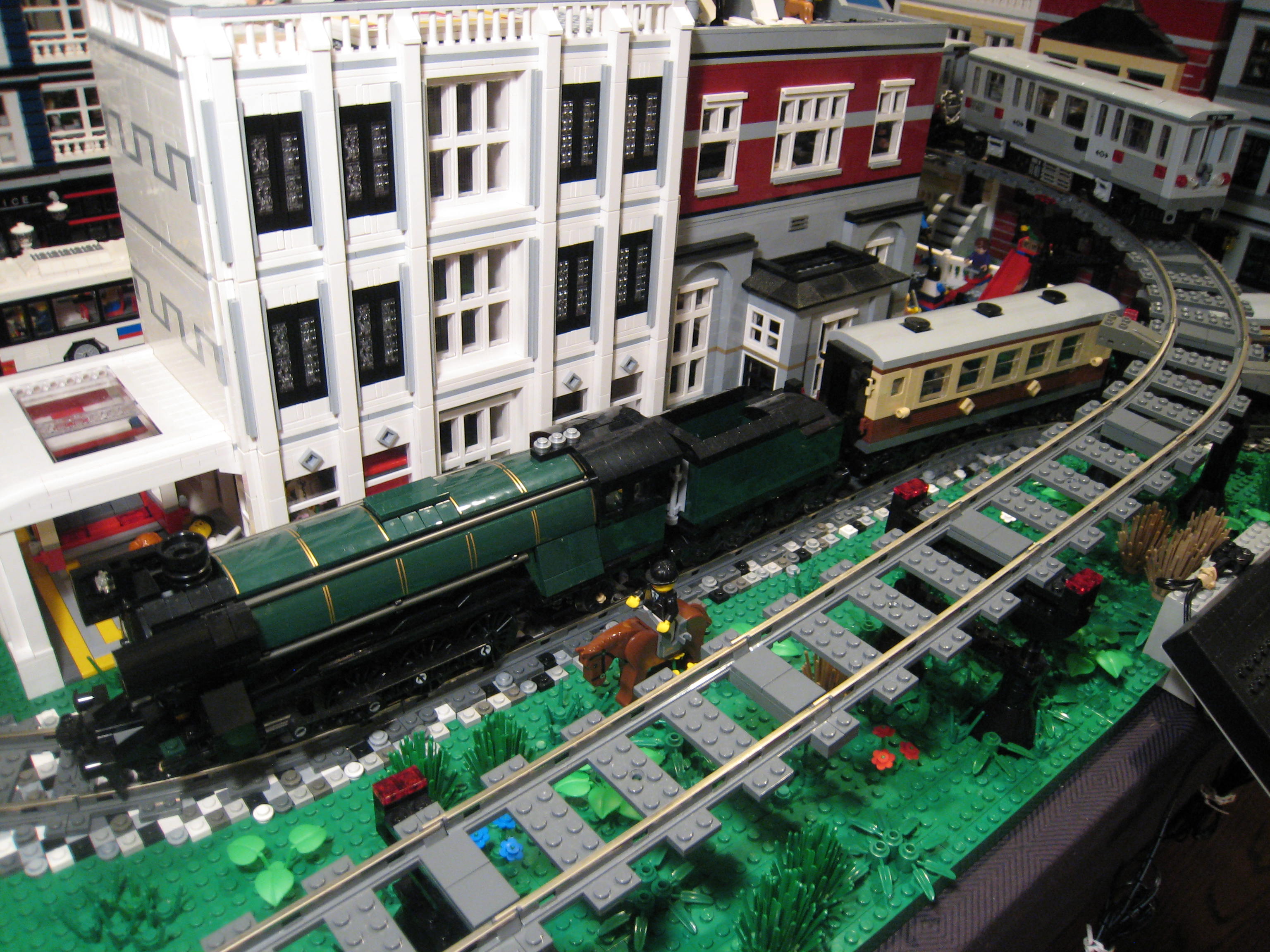 emerald_night_01_display.jpg
